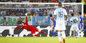 ميسي يقود الأرجنتين لتجاوز المفاجأة البوسنية