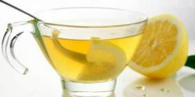 فوائد شرب الماء الدافئ مع الليمون على معدة فارغة
