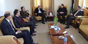 صيدم يبحث مع وفد من أسرة التربية في غزة نظام "التوجيهي" الجديد