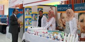 افتتاح المعرض التجاري الاول في جامعة بوليتكنك فلسطين