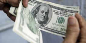 الدولار يواصل الهبوط