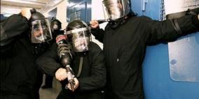 "محدث" إعتداءات على الاسرى في سجني"نفحة" و"النقب"