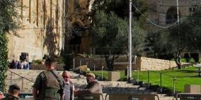الاحتلال يغلق مدخل الفوار ويطرد مصلين من الحرم الابراهيمي