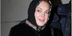 صور جديدة لليندسي لوهان في "الحجاب"
