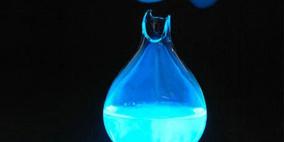 اخر صيحة: ابتكار مصباح يضيء بدماء البشر لحماية البيئة!!