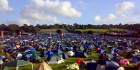 علماء: النوم في معسكر خيام يعالج الأرق