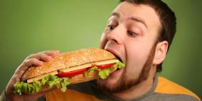 الوجبات السريعة تعكر المزاج