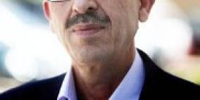 مواطنٌ دون قبره