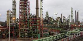 أسعار النفط تواصل الهبوط مع استمرار المخاطر