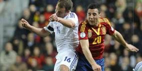 فنلندا تفرض التعادل على ابطال العالم