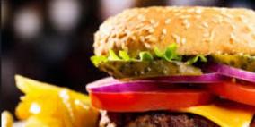 الوجبات السريعة تسبب الاكتئاب