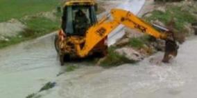 إغلاق طرقات وتدمير دفيئات زراعية وغرق منازل في بيت إكسا