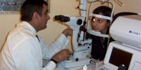 جفاف والتهابات العين تسبب الإصابة بقرحة العين