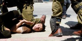 أسرى قاصرين يتعرضون للضرب والتعذيب