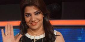 المطربة السورية “ناديا المنفوخ”تلغي تعاقداتها بأمريكا بسبب قرار التدخل العسكري