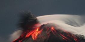 إنذار بخطر ثوران أبرز براكين الاكوادور