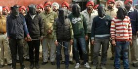 كبير مشايخ قرية هندية يأمر باغتصاب فتاة لعلاقتها برجل من قرية أخرى