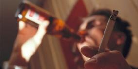 التدخين والخمور من أهم أسباب الإصابة بقرحة المعدة