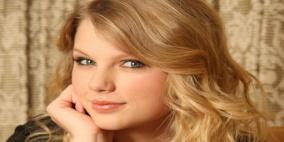 تايلور سويفت أول امرأة تفوز بلقب "امرأة العام" مرتين