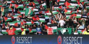 بالصور..جماهير سيلتك ترفع علم فلسطين أمام فريق اسرائيلي