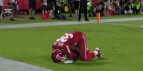 فرض عقوبة على لاعب مسلم لسجوده احتفالا بهدف