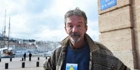 إجبار مشردي فرنسا على ارتداء "مثلث أصفر"