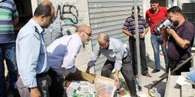 لجنة السلامة العامة في سلفيت تتلف كميات من بضائع المستوطنات