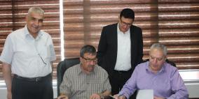 كهرباء القدس وبلدية البيرة توقعان اتفاقية لتغطية 14مدارسة في المدينة بالانترنت