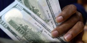 الدولار في أدنى مستوى أمام الين منذ عامين