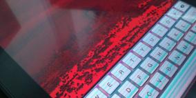 حل مشكلة تحول شاشة "الآيباد" إلى اللون الأسود أو الأحمر