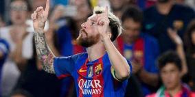 ميسي يُريد شرطًا جزائيًا في عقده الجديد