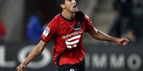 يوسف حاجي يوقع على كشوفات العربي القطري