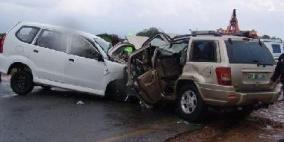 الخليل: إصابتان بتصادم مركبتين في دورا