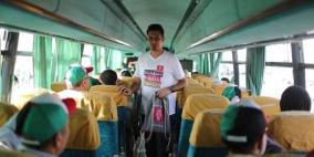 بنك فلسطين يٌشارك في وداع حجاج غزة ويوزع حقائب بمستلزماتهم