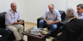 "قطاع الكهرباء" يناقش مشروع الطاقة الشمسية التابع لمنطقة بيت لحم الصناعية