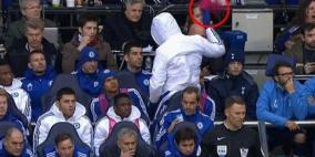 كوستا يُلقي بقميص تشلسي باتجاه مورينيو..احتجاجاً على عدم مشاركته