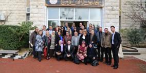 الشيخة نوال الصباح والفنانة التونسية صوفيا صادق في زيارة لجامعة القدس