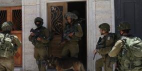 الاحتلال يعتقل 19 مواطنا من محافظة الخليل