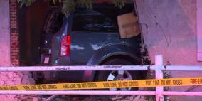 سائق يقتل بحافلته مراهقة نائمة في منزلها