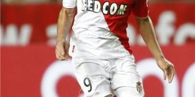 مورينيو يطالب بضم فالكاو .. وتشيلسي يرصد 60 مليون يورو لإتمام الصفقة