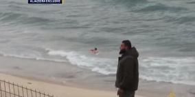 فيديو: جنود مصريون يعدمون فلسطينيا على الحدود البحرية مع غزة