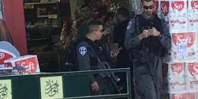 القدس: قوات الاحتلال تقتحم محلاً تجارياً