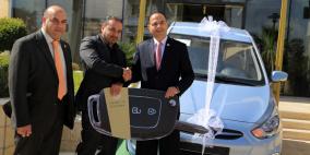 بنك القدس يعلن الفائز بسيارة هونداي اكسنت