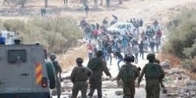 إصابة طفل بجروح في رأسه والعشرات بالاختناق في مسيرة بلعين