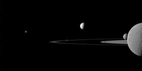 إطلاق ثلاثة أقمار صناعية أوروبية لدراسة المجال المغناطيسى للأرض