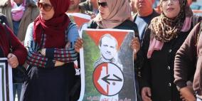 بالصور.. الشعبية بغزة تُقيم جنازة رمزية للشهيد نايف وتدعو للرد