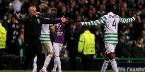 سلتيك يصعق برشلونة ومانشستر يونايتد إلى الدور الثاني