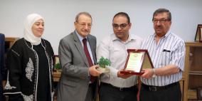 بلدية البيرة تكرم شركائها في مشروع تخضير البيرة