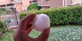 في حادثة غريبة !! "حبات البرد" تدخل عشرات الإيطاليين إلى المستشفى