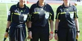 طاقم تحكيم نسائي يقود إحدى المباريات بالجزائر